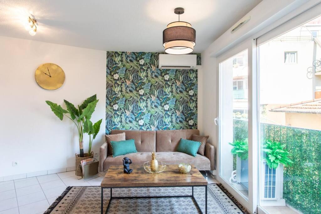 L44 1bdr Flat 10mins Walk To Port/balcon, Parking, Ac Appartamento *