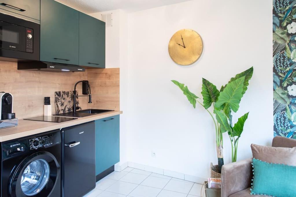 L44 1bdr Flat 10mins Walk To Port/balcon, Parking, Ac Appartamento Nizza